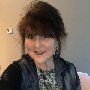 Meet your Posher, Gina